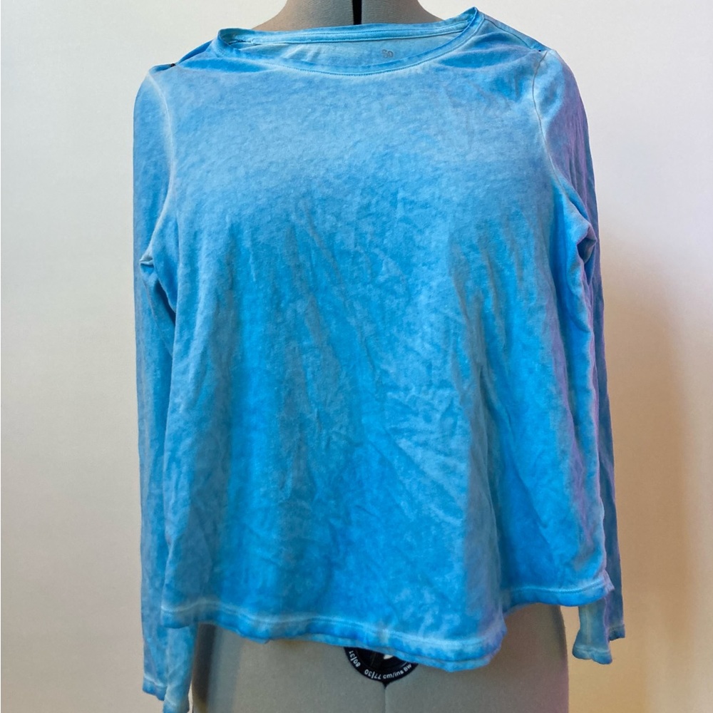 Long sleeve blue shirt